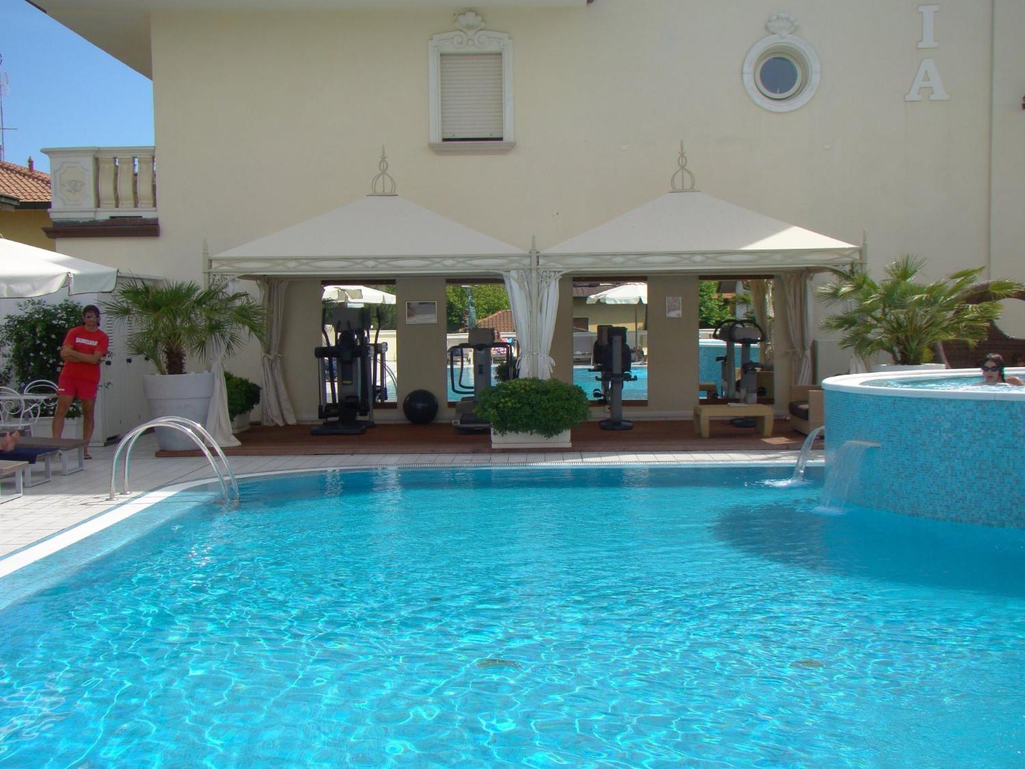 Hotel Conchiglia تّشيرفييا المظهر الخارجي الصورة